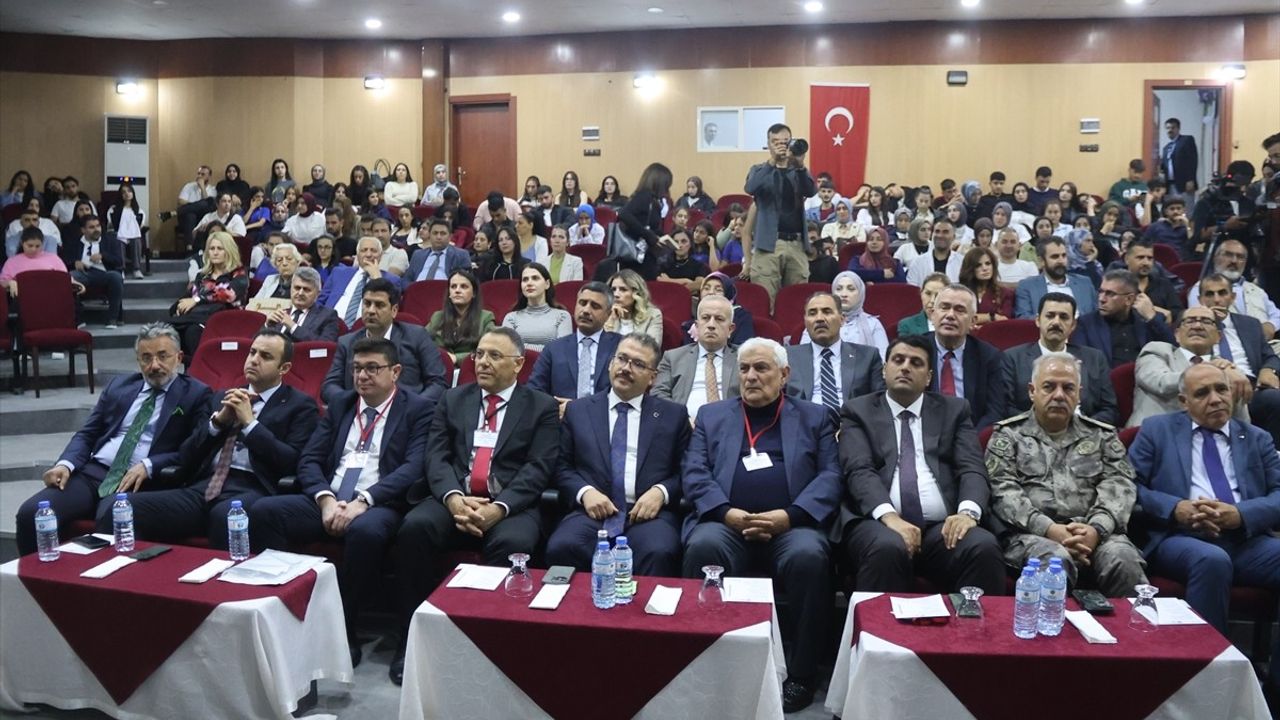 Uluslararası Dede Korkut Konferansı Iğdır'da Gerçekleşti