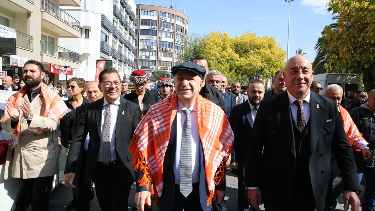 Ümit Özdağ'ın Denizli Temasları: Tertemiz Türkiye Projesi ve İttifak Olasılıkları