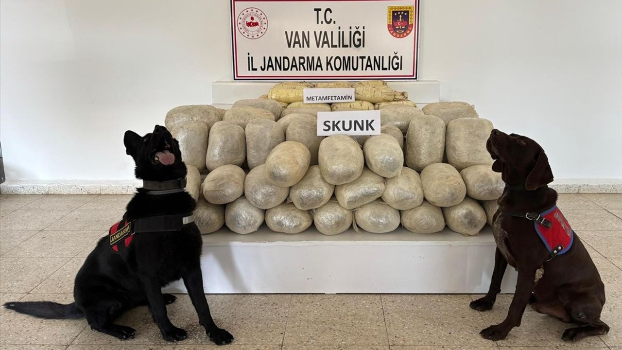 Van'da Uyuşturucu Operasyonu: 106 Kilo Madde Ele Geçirildi