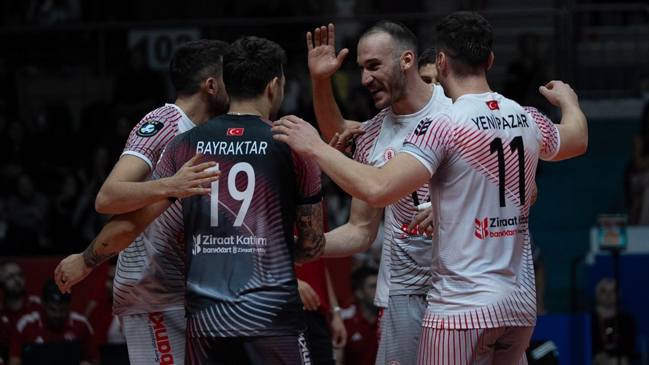 Voleybolda Ziraat Bankkart TSYD Ankara Cumhuriyet Kupası'nı Kazandı
