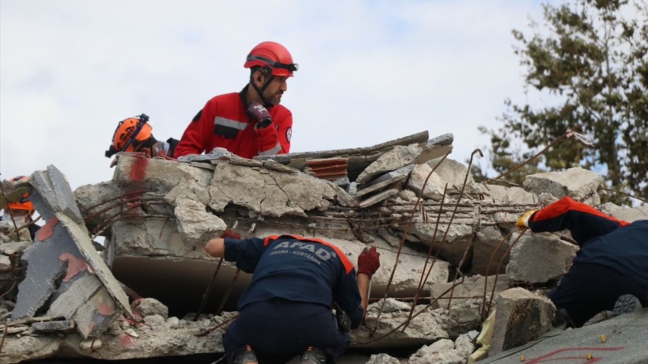 Yalova'da Büyük Ölçekli Deprem Tatbikatı Gerçekleştirildi