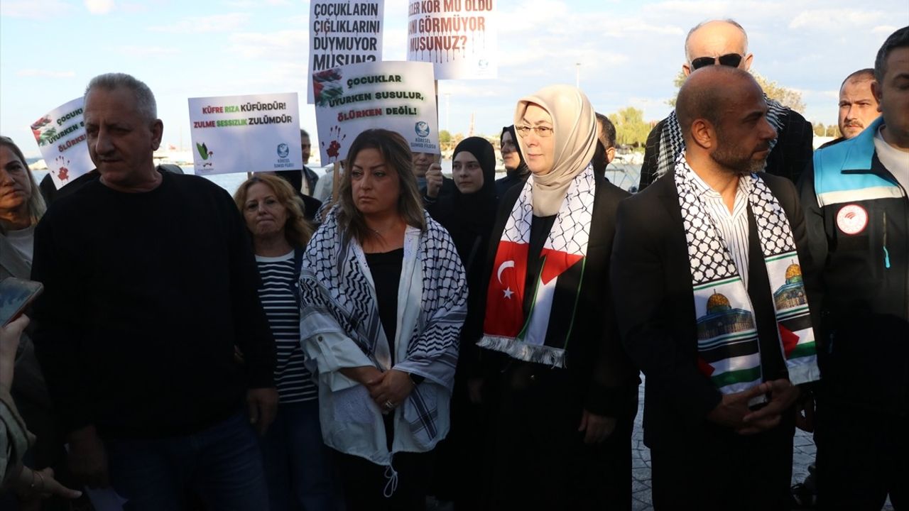 Yalova'da Filistin'e Destek Gösterisi