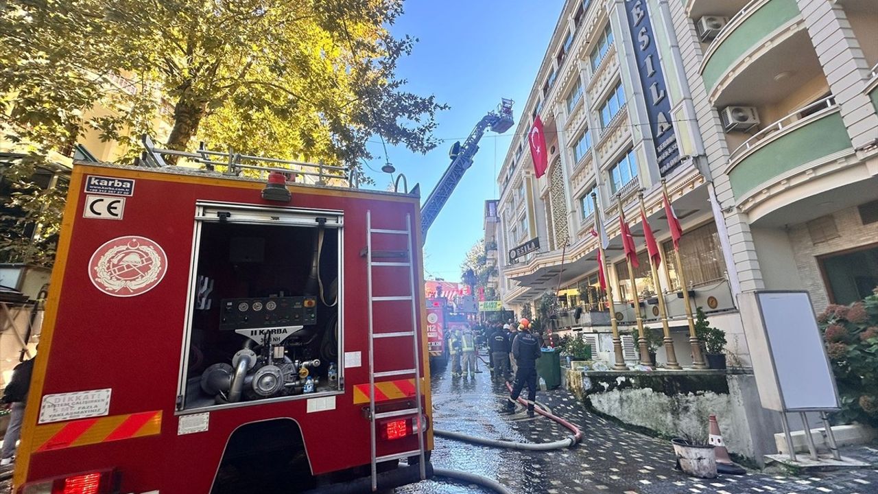Yalova'da Otelde Yangın Çıktı, Hızla Söndürüldü