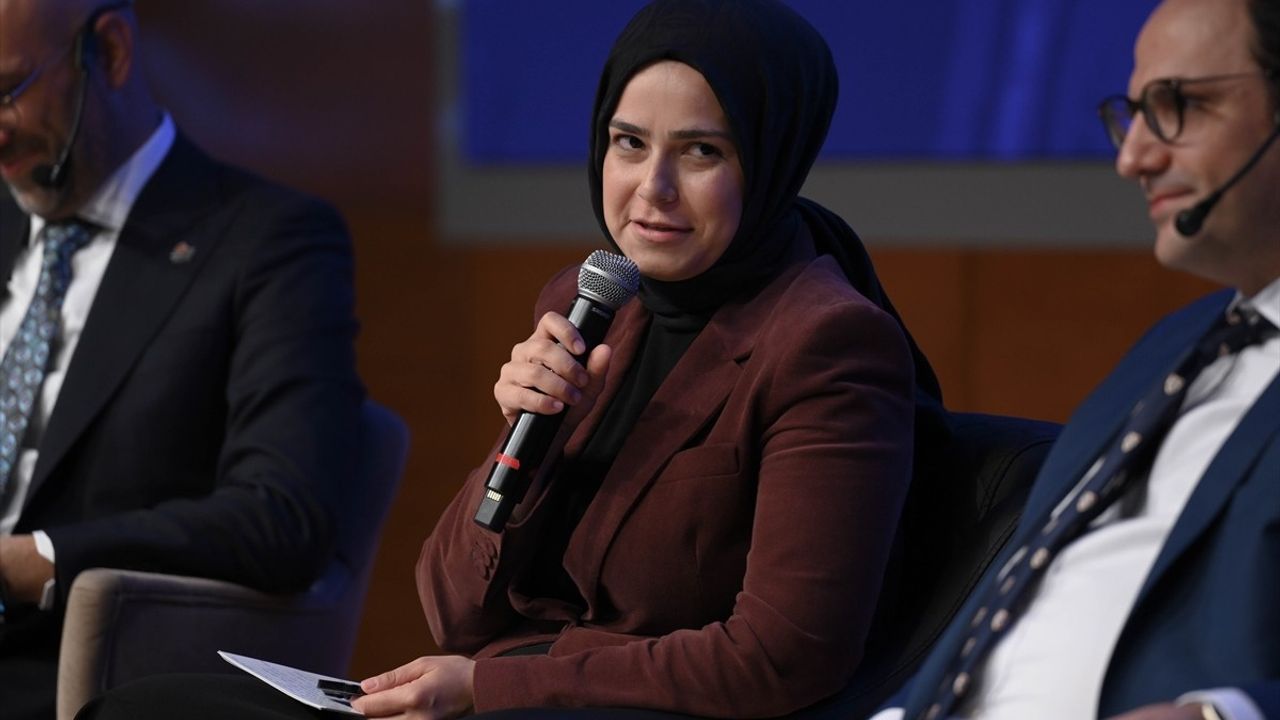 Yapay Zeka Zirvesi 2025 Sektör Temsilcilerini Bir Araya Getirdi