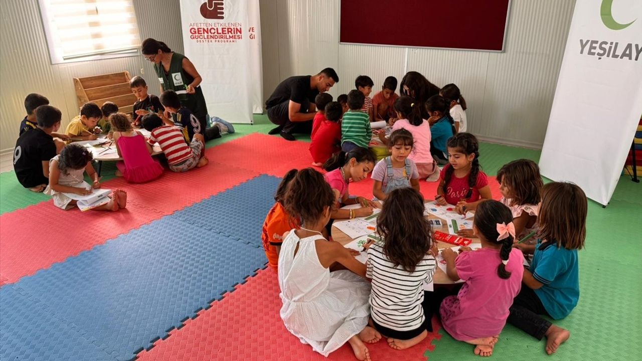 Yeşilay'ın Hatay'daki Destek Projesi: 9.751 Çocuk ve Genç Ulaştı