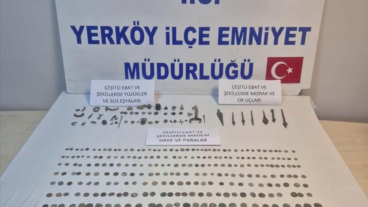 Yozgat'ta Tarihi Eser Operasyonu: 328 Sikke ve 56 Obje Ele Geçirildi