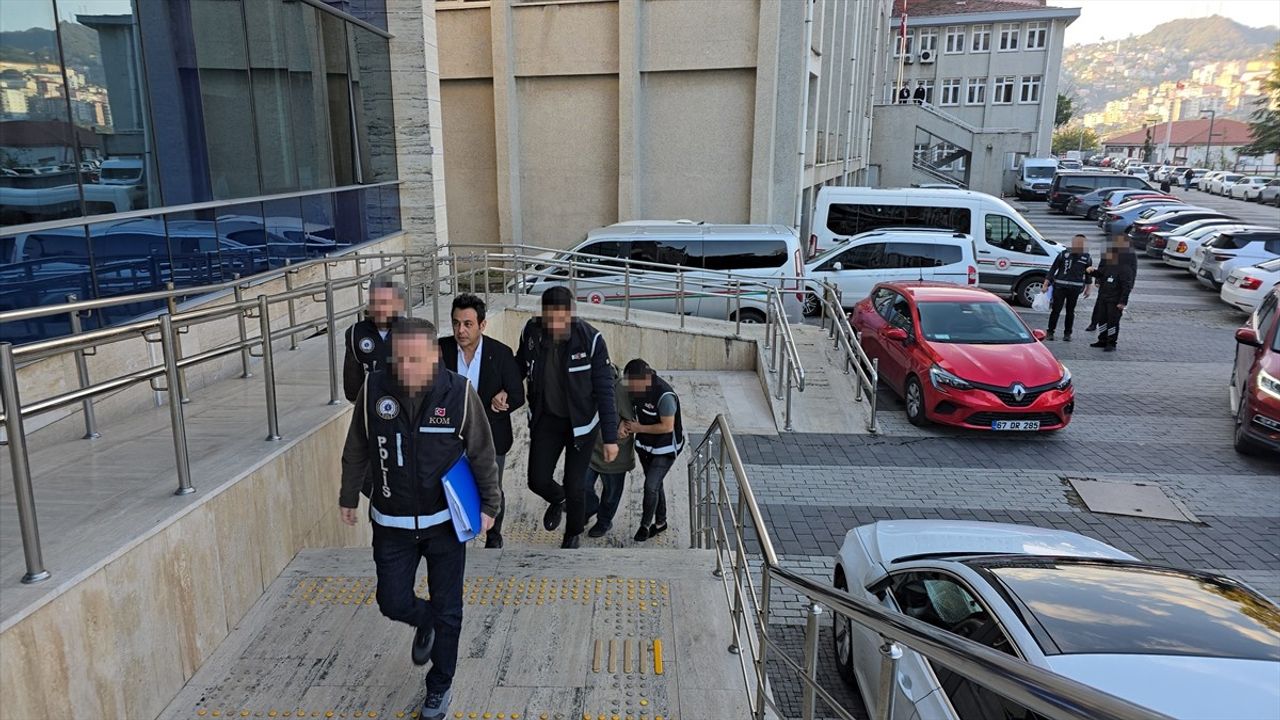Zonguldak'ta İki Doktora Gözaltı ve Adli Kontrol İşlemi