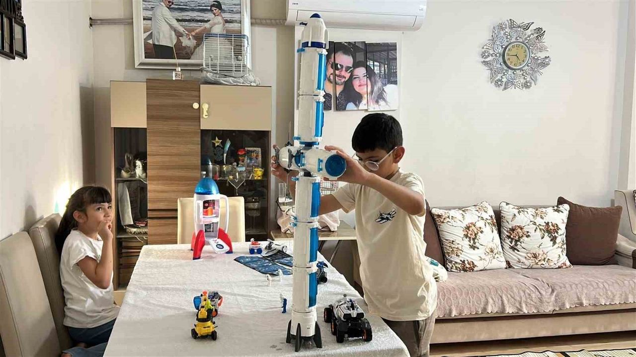 11 Yaşındaki Türk Dahi'den Mars Projesi: Eğitim Daveti Aldı