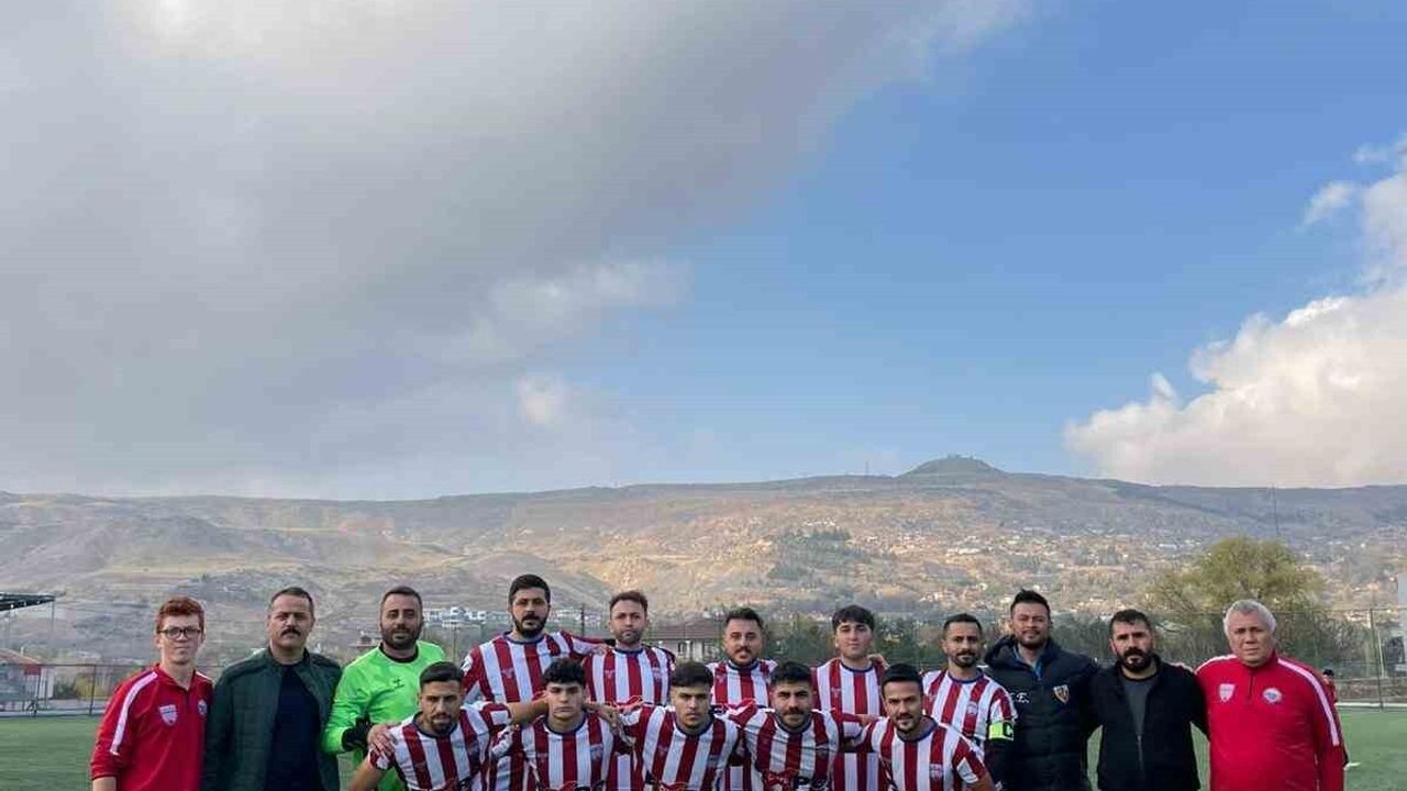 1966 Turanspor'un Şampiyonluk Yolu Devam Ediyor