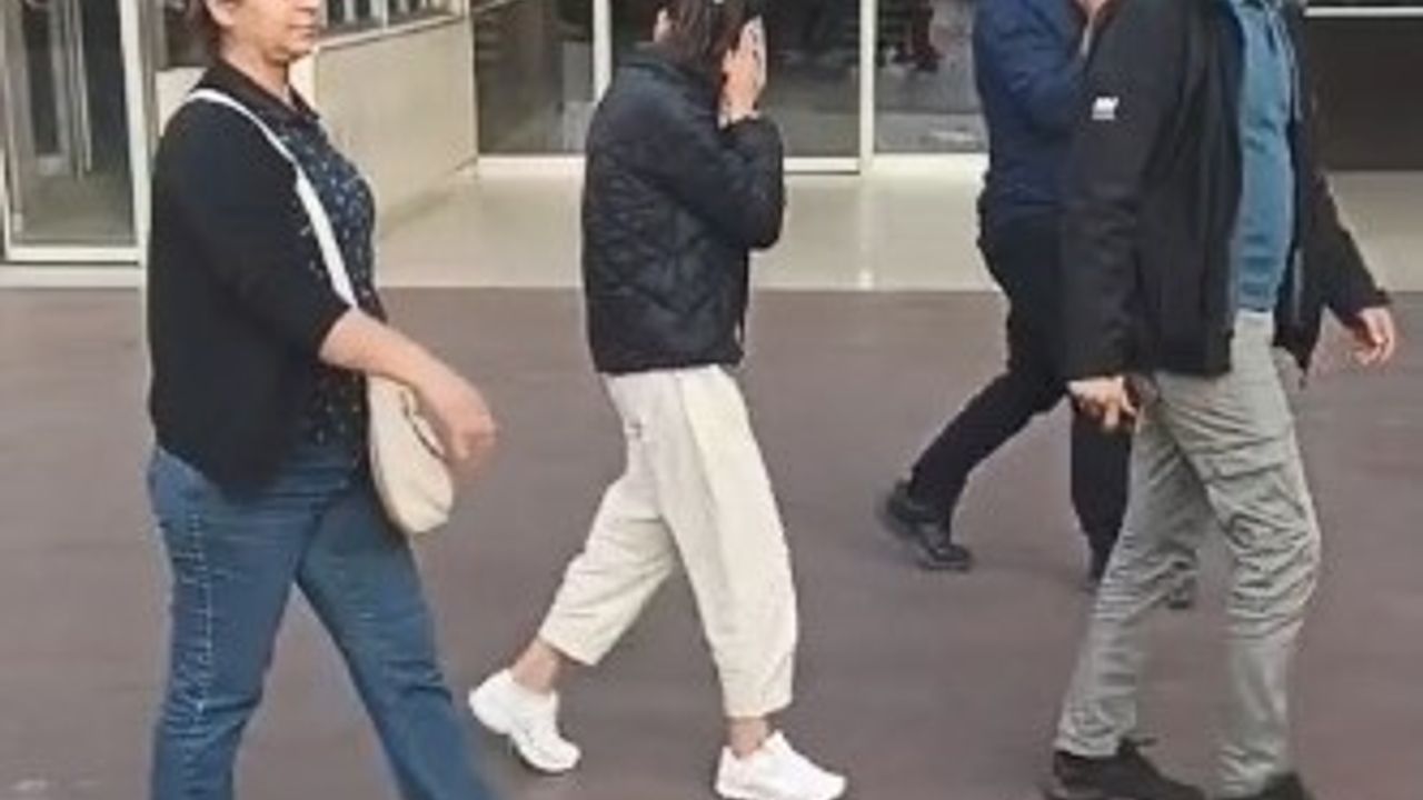 43 Yıl Hapis Cezası Olan Hırsız Kadın Yakalandı