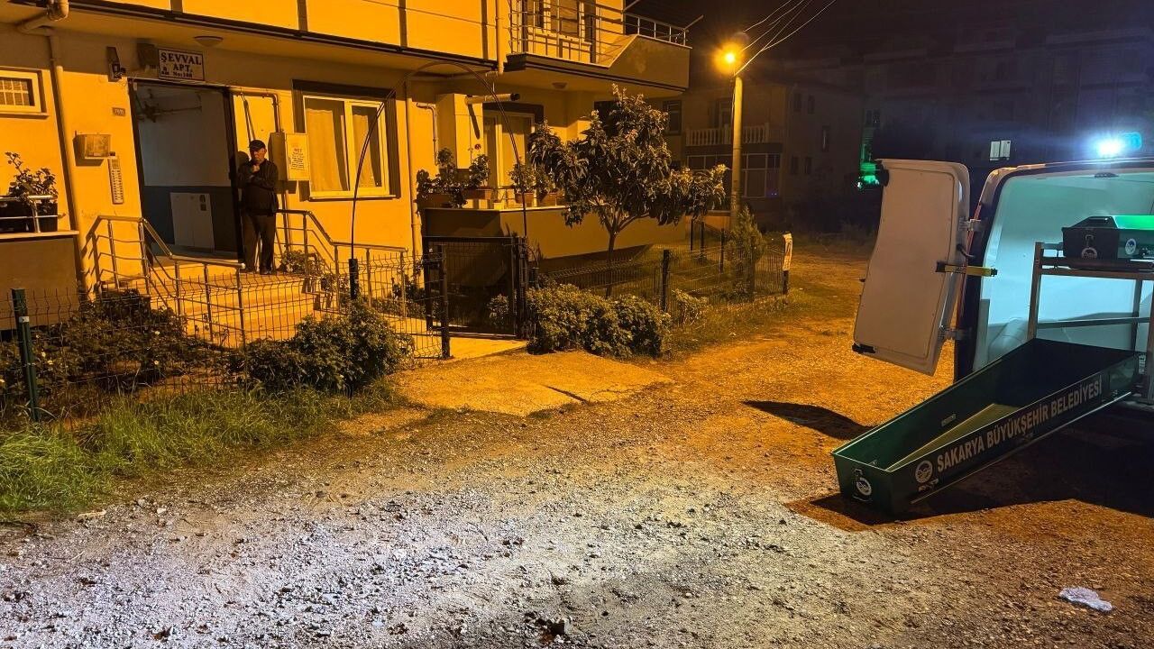 63 Yaşındaki Adam Evinde Ölü Bulundu