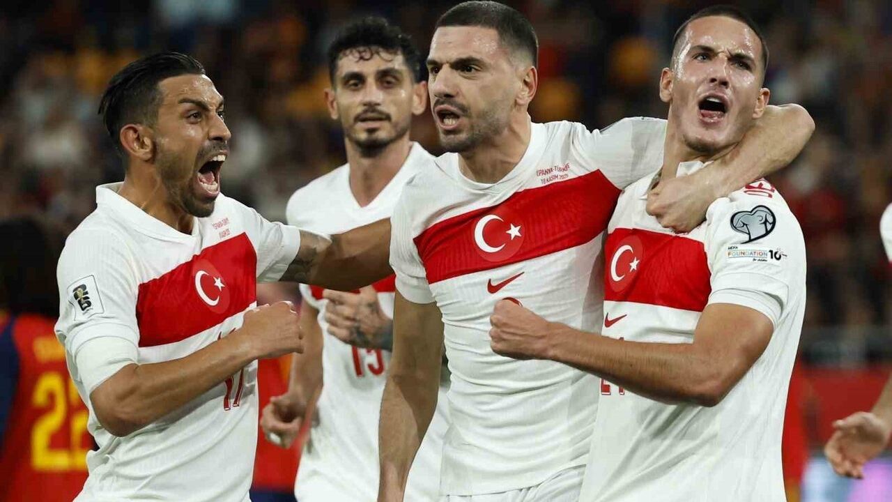 A Milli Futbol Takımı FIFA Sıralamasında Yükseldi