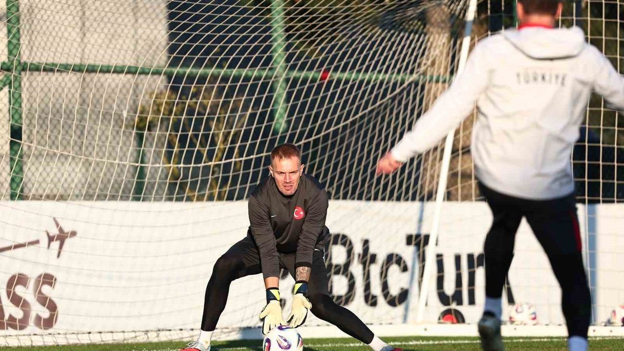 A Milli Futbol Takımı İspanya Maçına Hazırlanıyor