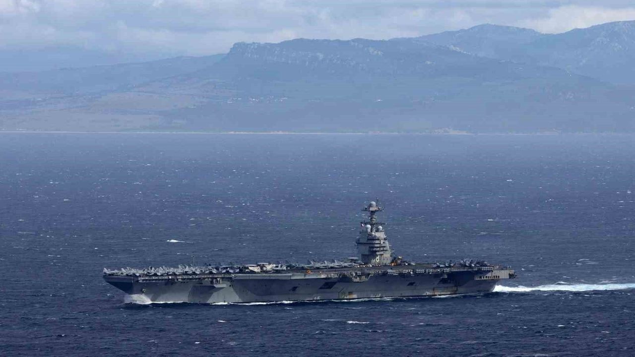 ABD Uçak Gemisi Saldırı Grubu Karayipler'e Ulaştı