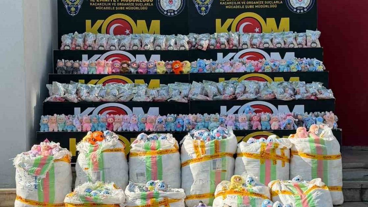 Adana'da Gümrük Kaçağı 'Labubu' Oyuncak Operasyonu