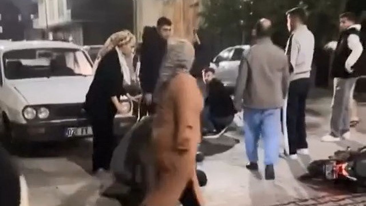 Adıyaman'da Motosiklet ve Otomobil Çarpıştı: 2 Yaralı