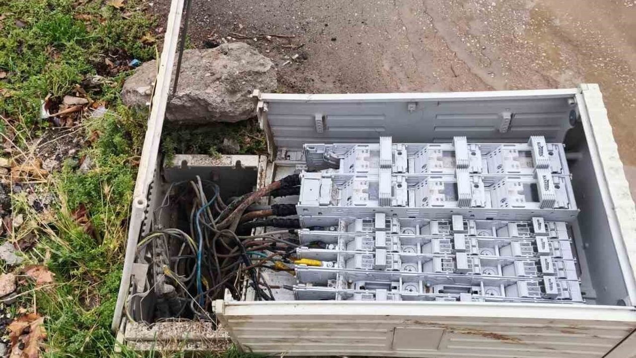 Adıyaman'da Tehlikeli Elektrik Trafo Sorunu