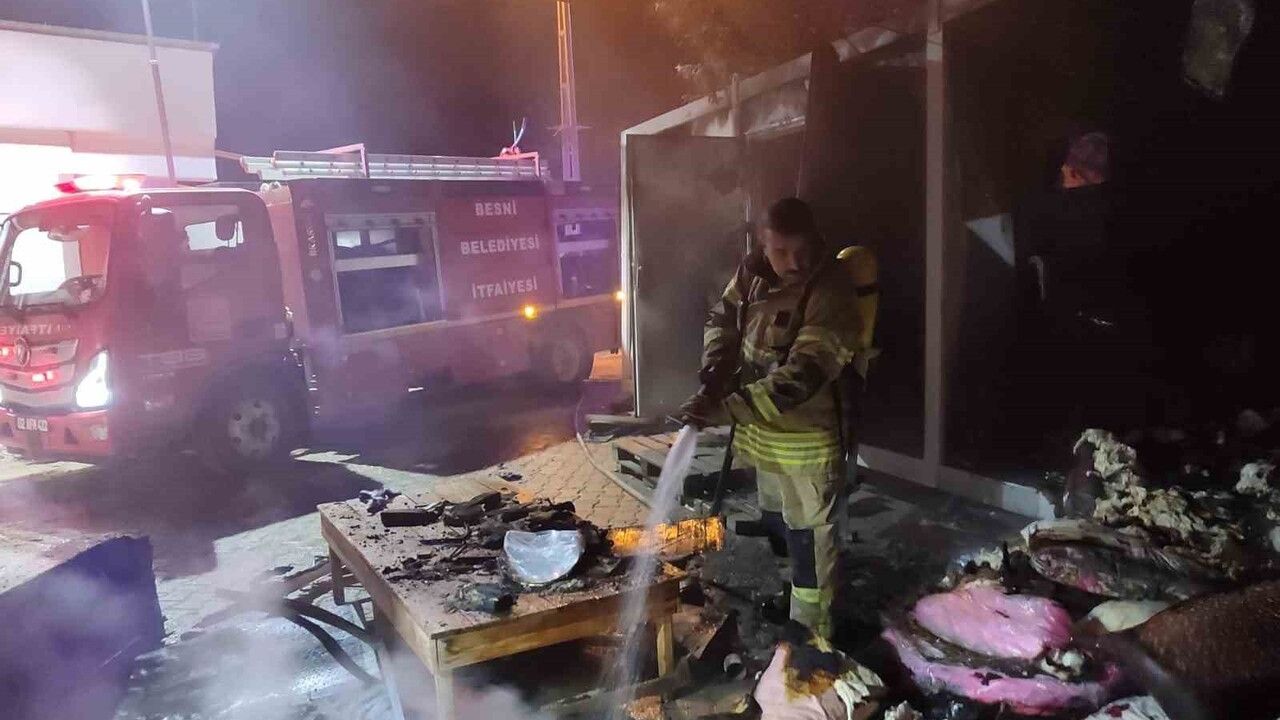 Adıyaman'da Yangın Faciası: 95 Yaşındaki Kadın Hayatını Kaybetti