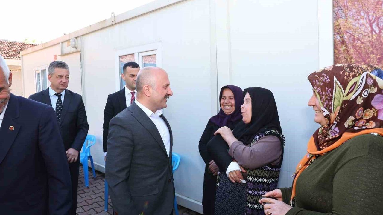 Adıyaman Valisi Varol, Örenli Mahallesi'nde Vatandaşlarla Buluştu