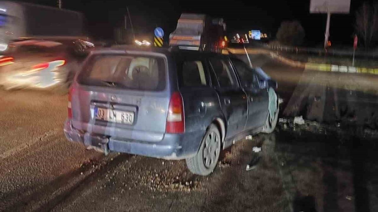 Afyonkarahisar'da Trafik Kazası: 1 Ölü, 3 Yaralı