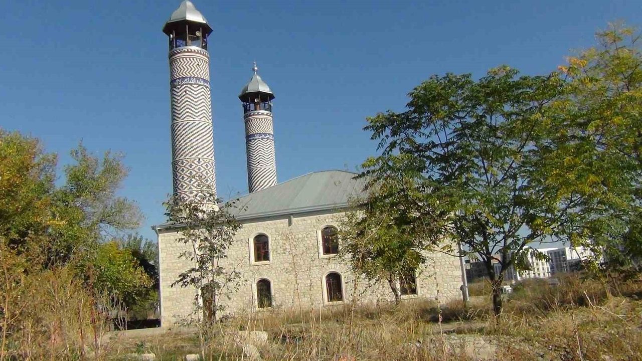 Ağdam Cuma Mescidi Yeniden İbadete Açıldı