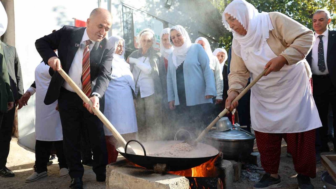 Ağın'da Yöresel Leblebi Yapımı Etkinliği Gerçekleşti