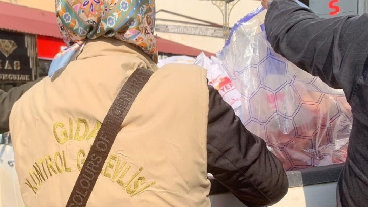 Ağrı'da Etiketsiz Sucuk Operasyonu: 415 Kilo Ürün Ele Geçirildi