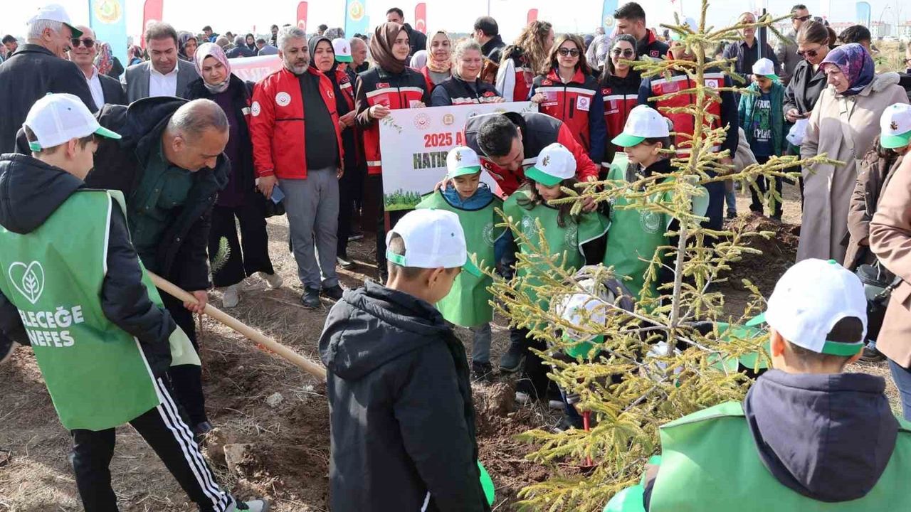 Aile Yılı Özelinde Fidanlar Toprakla Buluştu