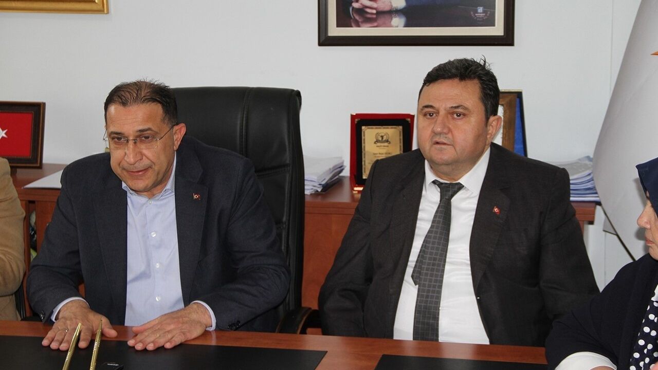 AK Parti İlçe Başkanları Kula'da Toplandı