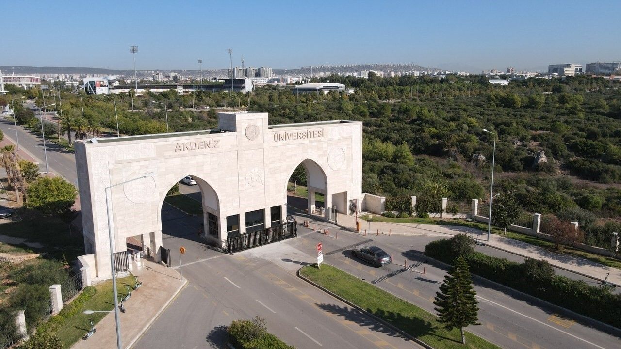 Akdeniz Üniversitesi, THE 2026 Sıralamasında İlk 300'de