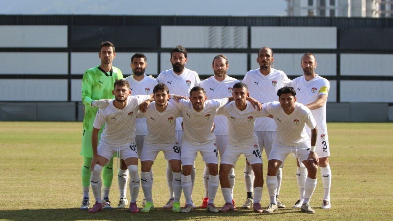 Akhisar 45 Futbol SK Namağlup Yoluna Devam Ediyor