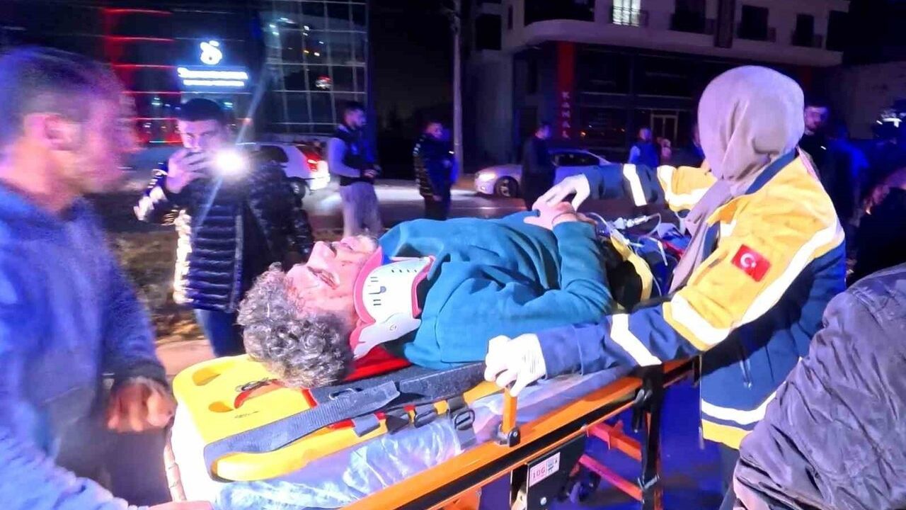 Aksaray'da Kontrolden Çıkan Otomobil Kazası: 2 Yaralı