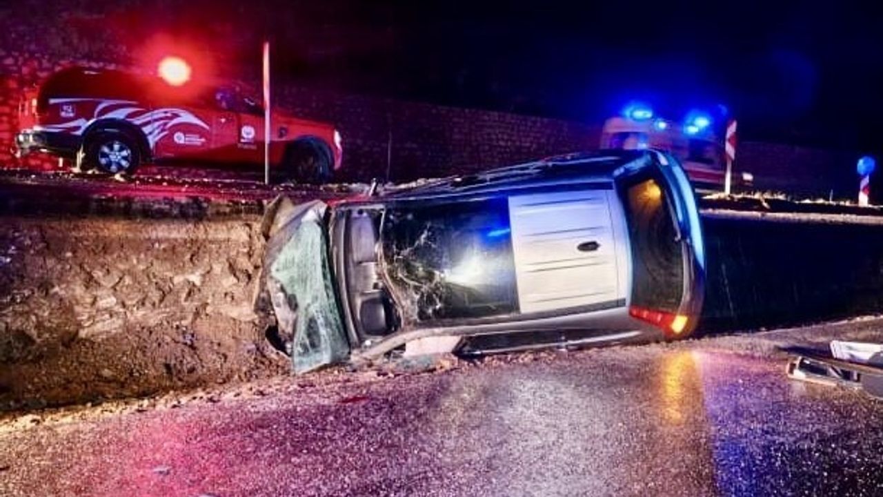 Akseki'de Tek Taraflı Trafik Kazası: 3 Yaralı