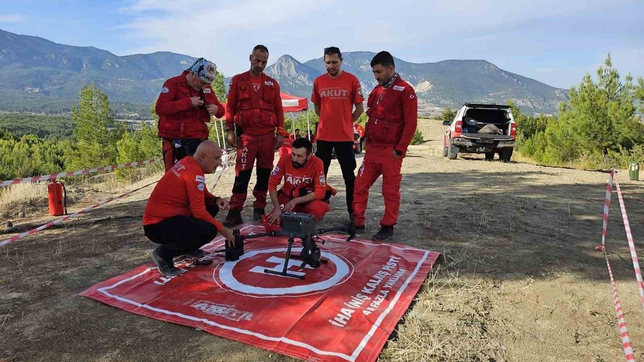 AKUT Ege Ekipleri Gönüllülerini Tatbikatlarla Hazırlıyor