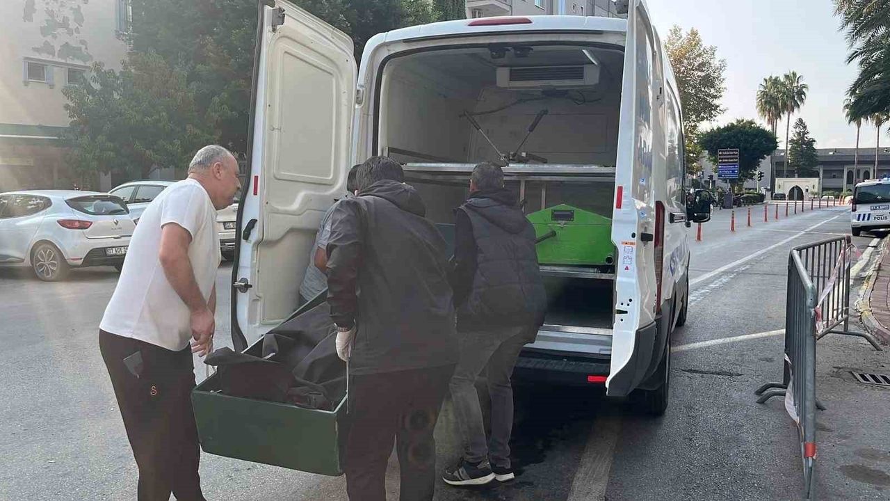 Alanya'da Rus Uyruklu Kadın Otel Odasında Ölü Bulundu