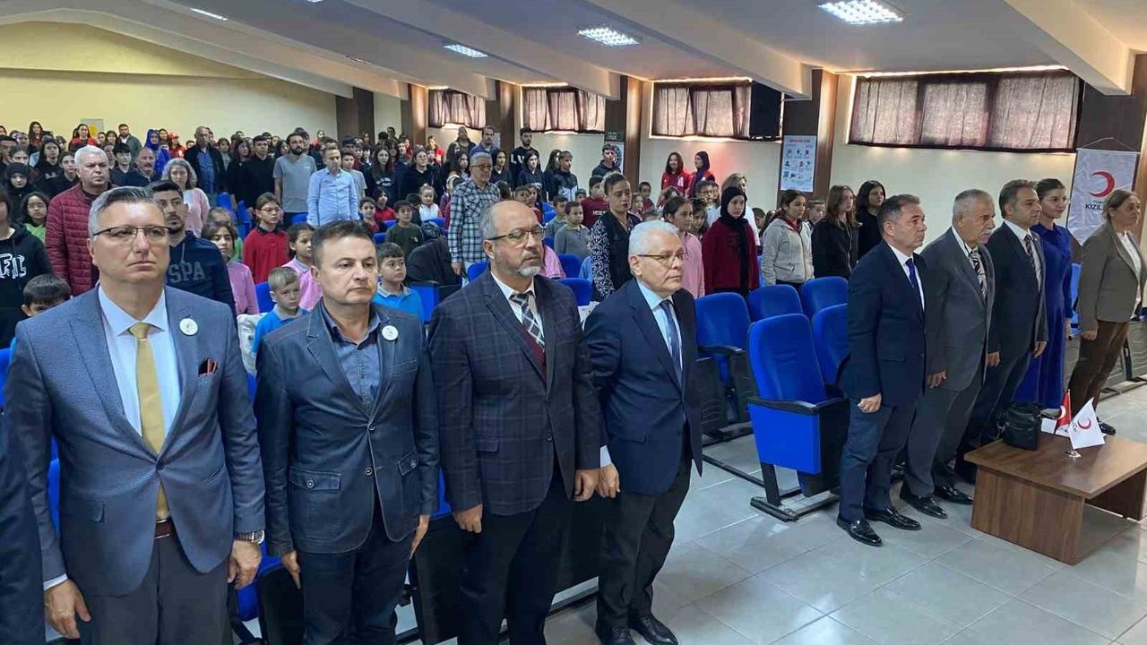 Alaşehir Kızılay Haftası Etkinliği İle Kutlandı