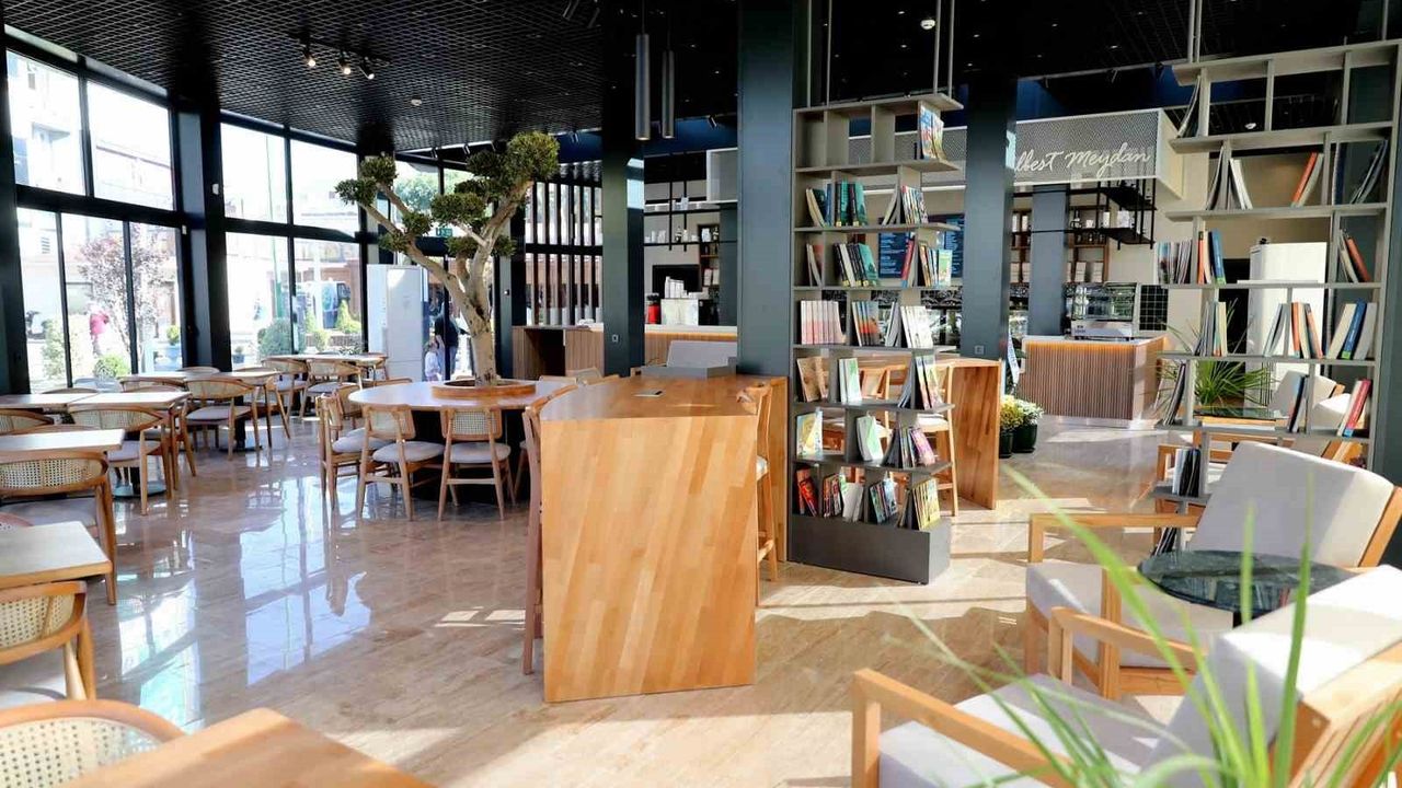 ALBEST Meydan Kafe, Aliağa'nın Yeni Buluşma Noktası