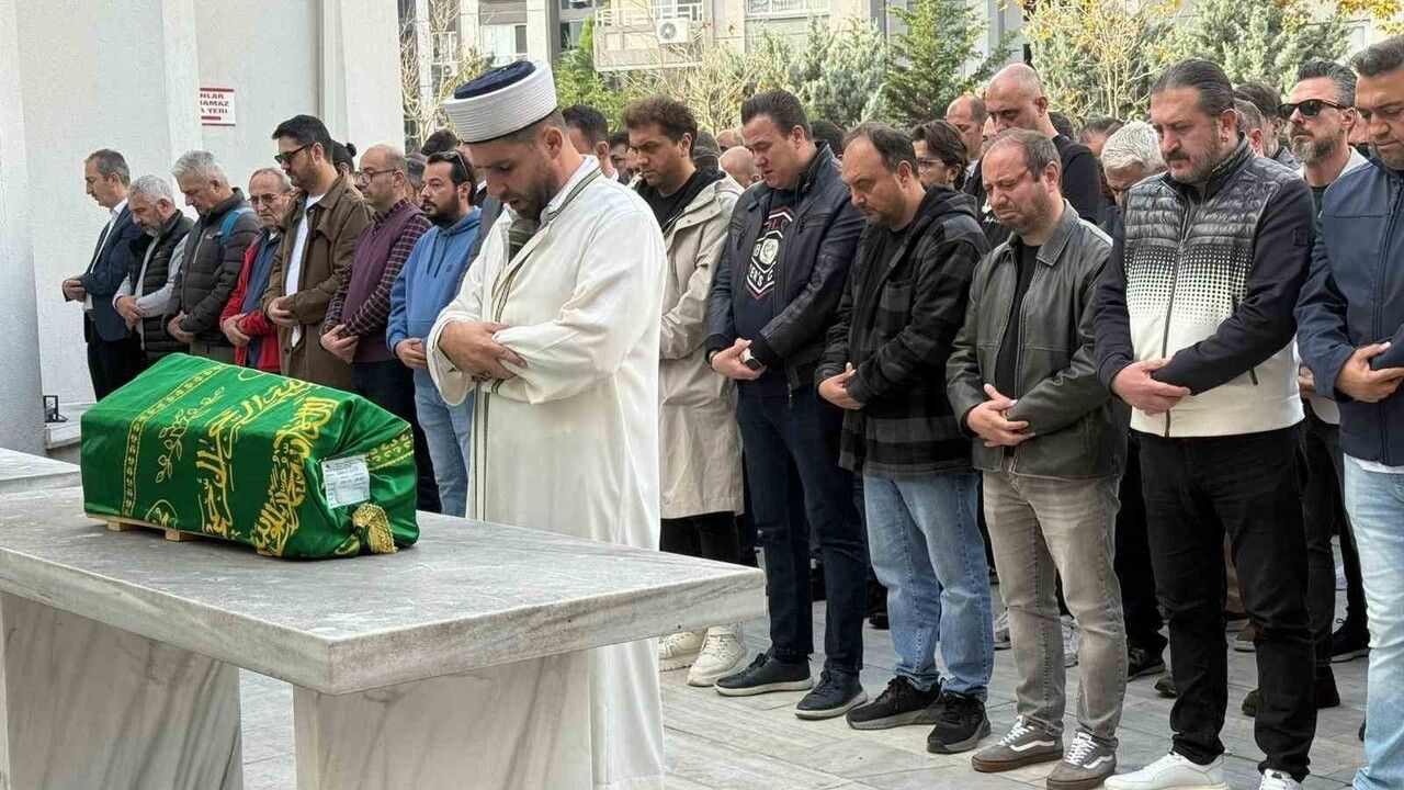 Alkollü Sürücünün Sebep Olduğu Kazada Hayatını Kaybeden Bebek Uğurlandı