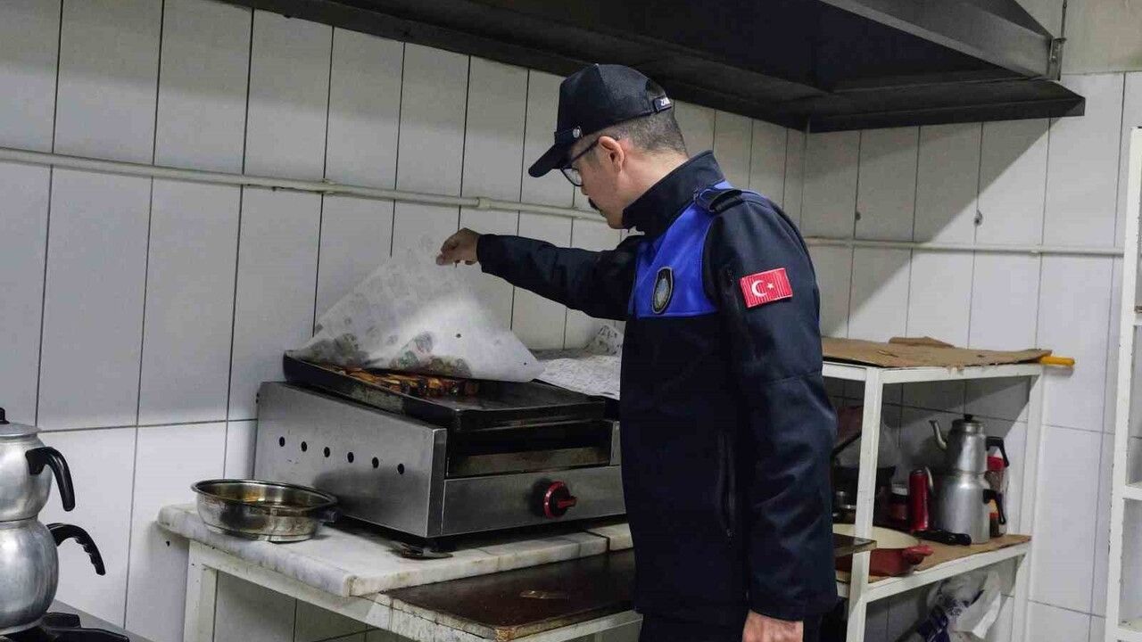 Ankara'da Gıda Zehirlenmesi: 154 İşçi Hastanelik Oldu