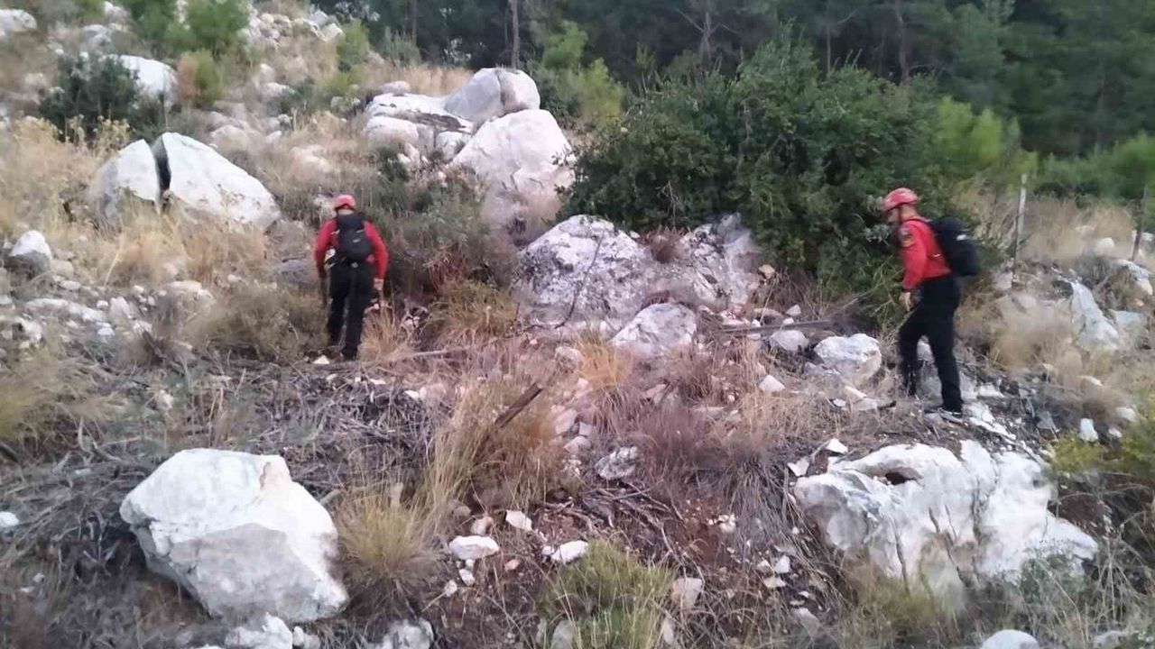 Antalya'da Mahsur Kalan Gençleri JAK ve AFAD Kurtardı