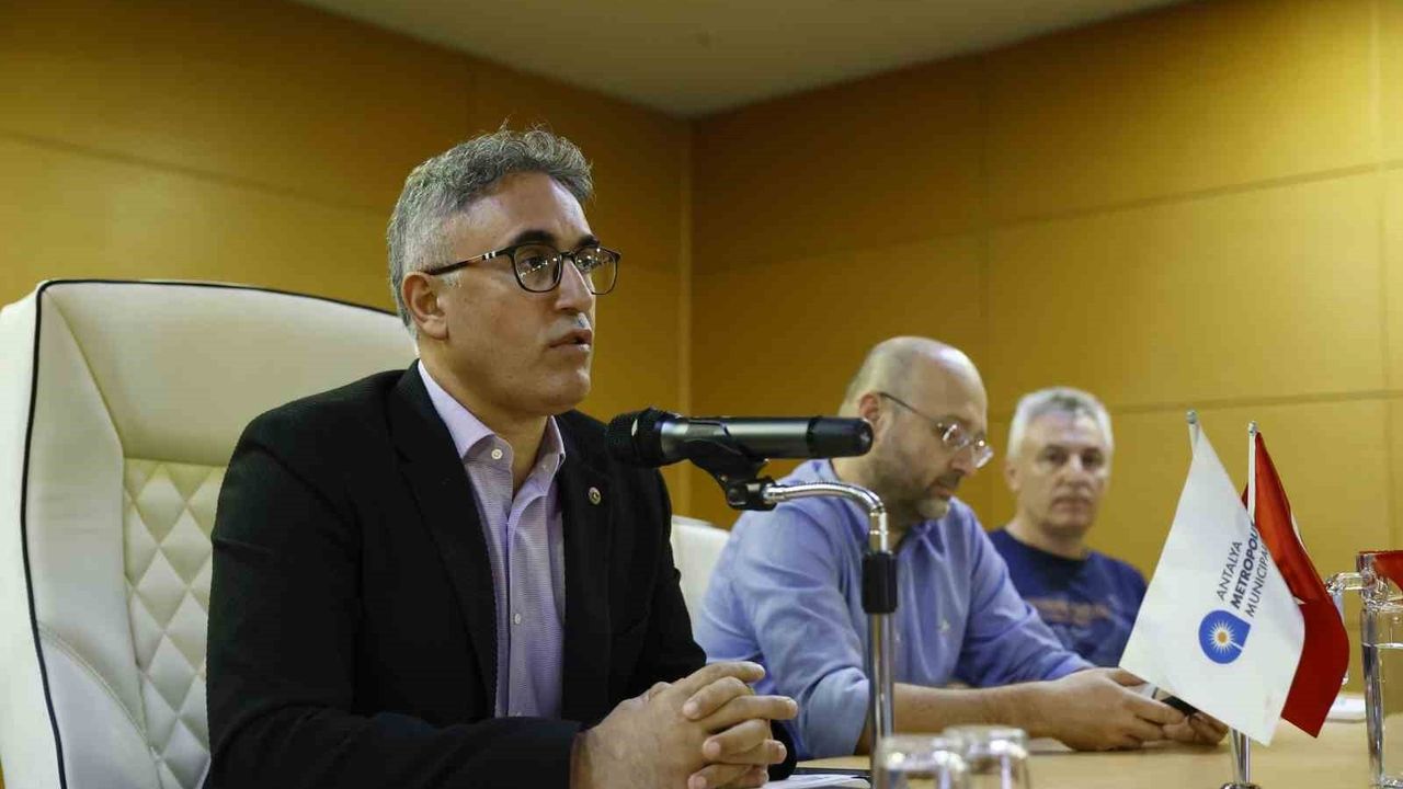 Antalya'da Yapay Resif Projesi ile Deniz Ekosistemine Destek