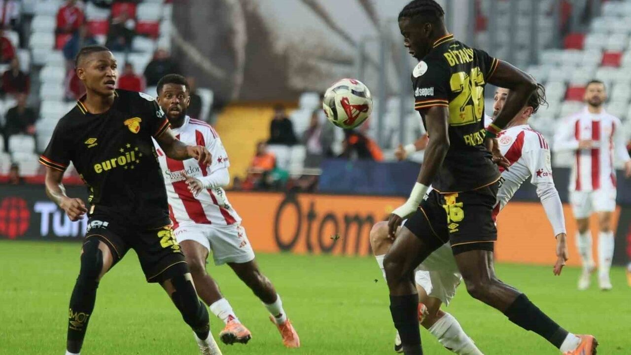 Antalyaspor 1-0 Göztepe: İlk Yarı Sonucu