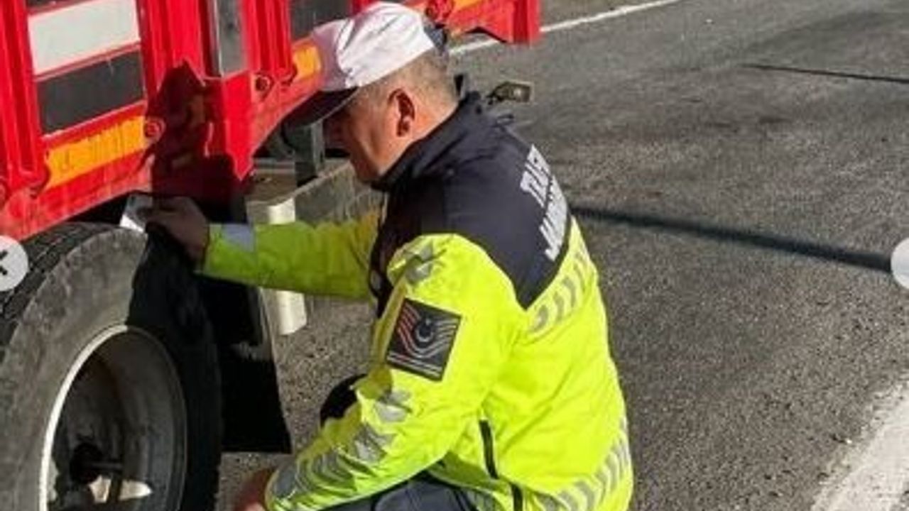 Ardahan'da Kış Lastiği Denetimleri Başladı