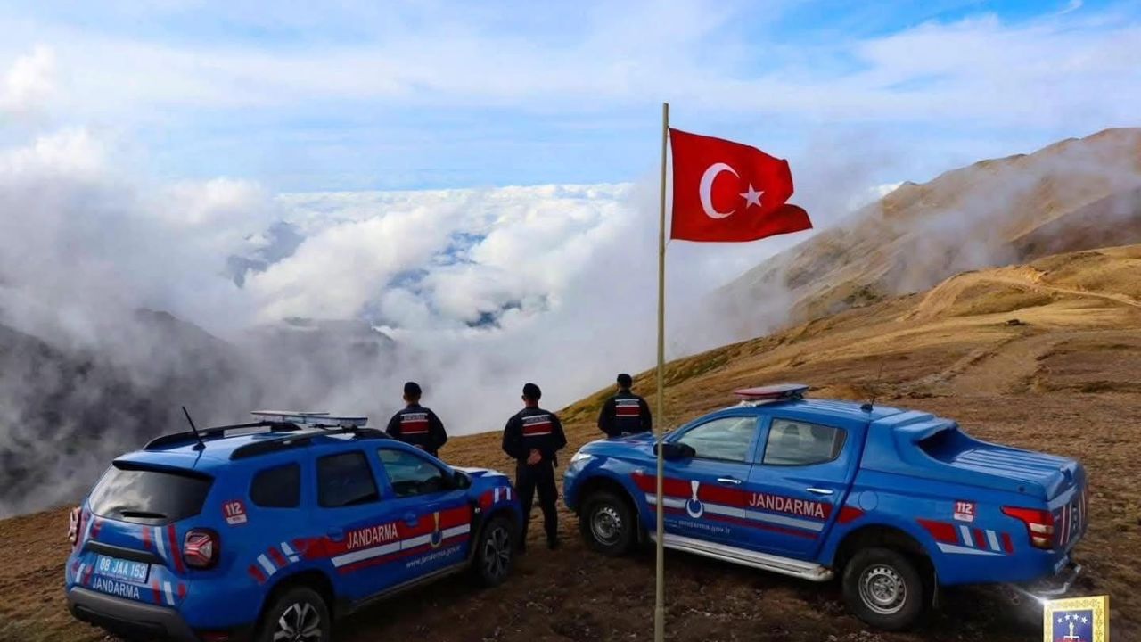 Artvin'de Geniş Kapsamlı Operasyon: 47 Şahıs Yakalandı
