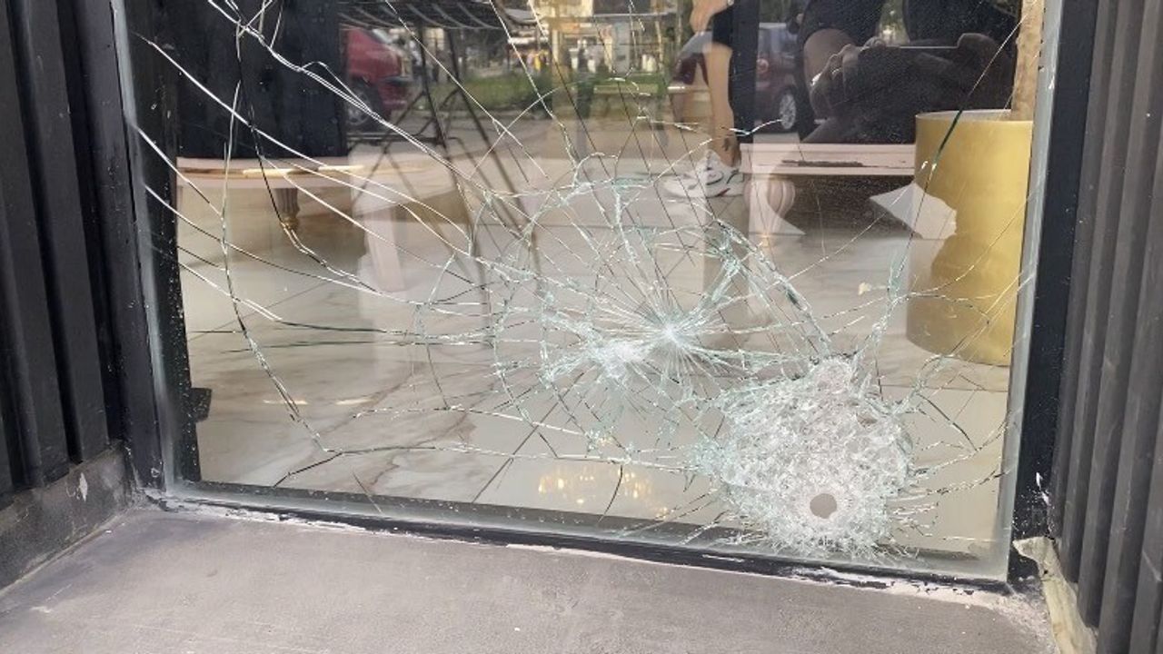 Ataşehir'de Güzellik Merkezine Silahlı Saldırı