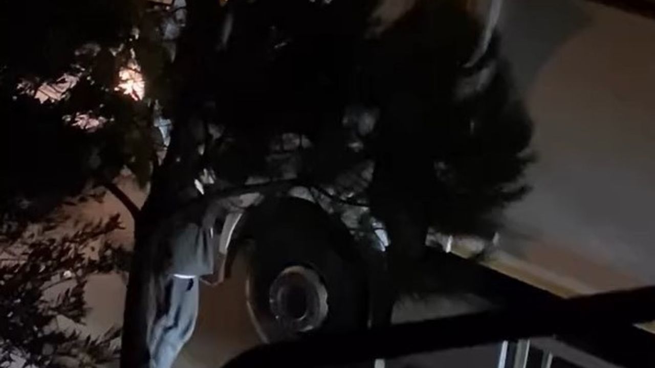 Ataşehir'de Trafikte Levyeli Saldırı Anları Yeniden Görüntülendi