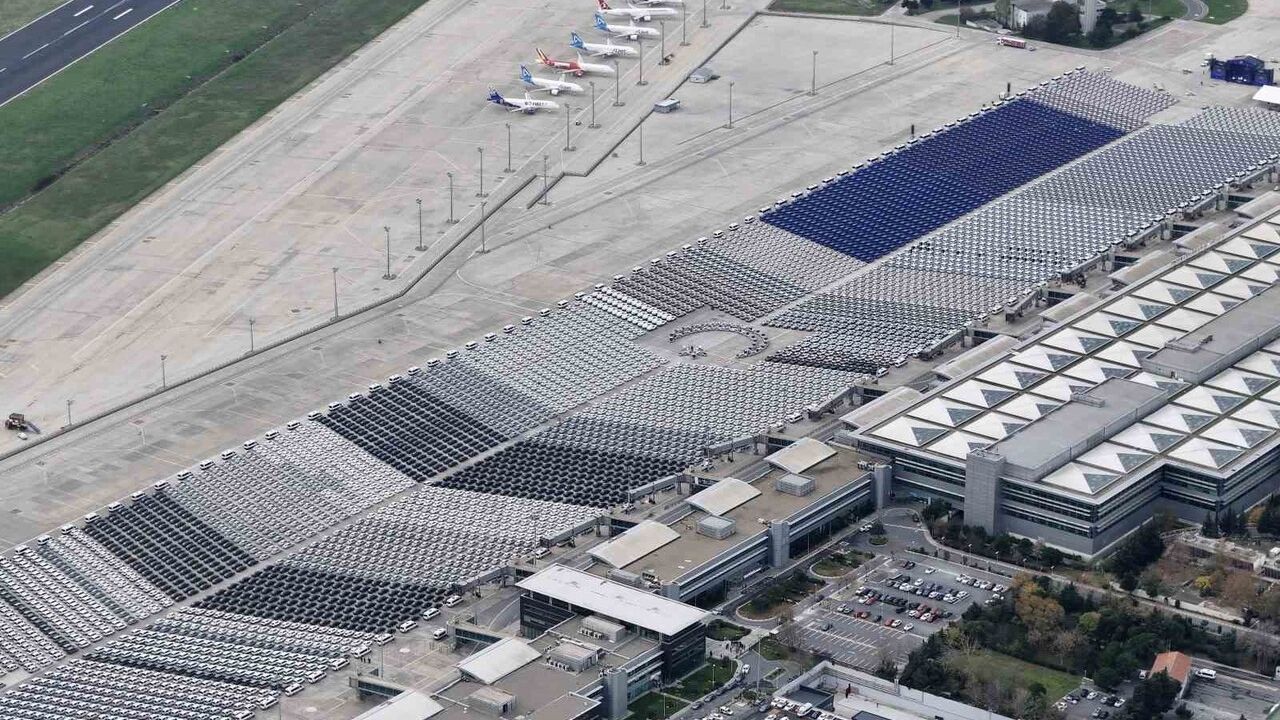 Atatürk Havalimanı'nda Yeni Araçlar Teslimi