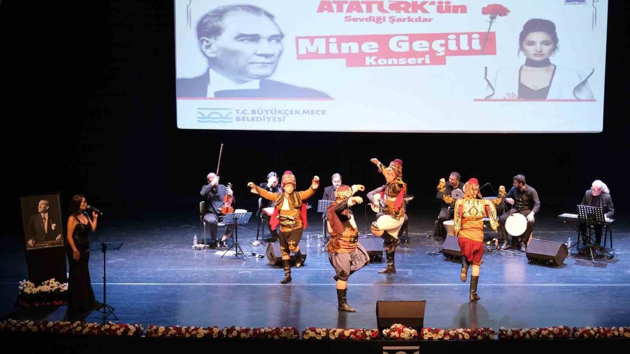 Atatürk’ü Anmak İçin Unutulmaz Müzik Ziyafeti