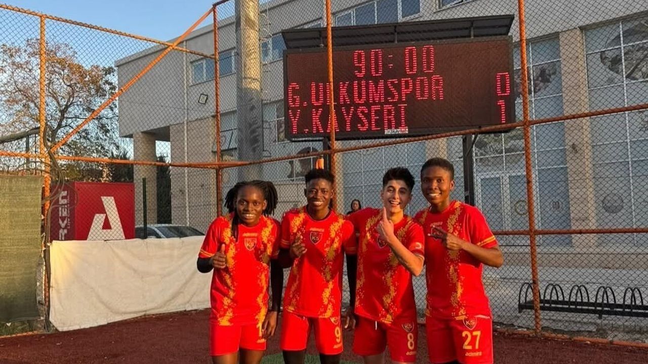 Auran Kayseri Kadın FK Deplasmandan Galip Döndü