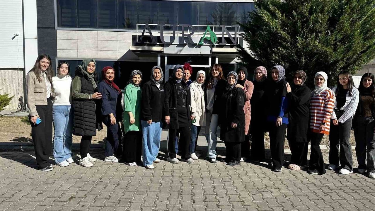 Auran Kozmetik Kadın İstihdamında Liderlik Yapıyor